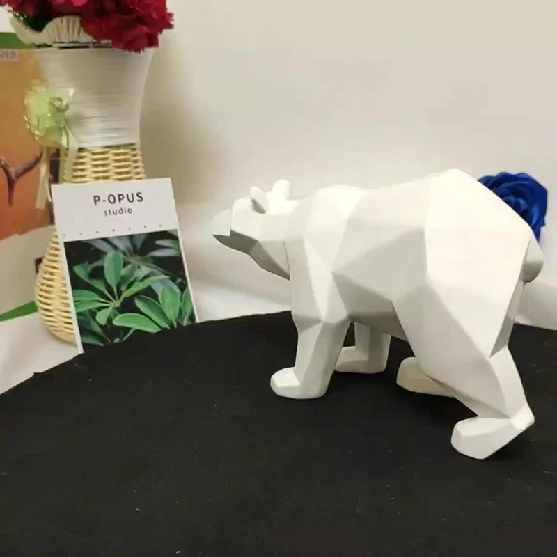 Modern Nordic style origami series resin ornaments faceted polar bear living room bedroom study multifunctional decorations
Modern Nordic style origami series resin ornaments faceted polar bear living room bedroom study multifunctional decorations