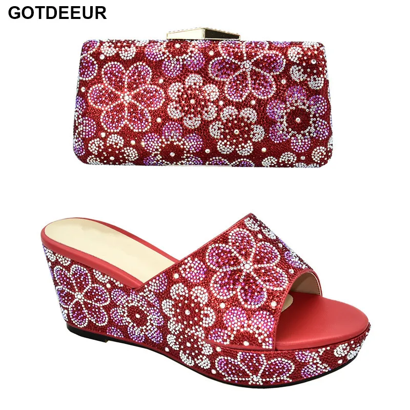 New Fashion Italian Women Wedding Pumps with Purse Italian In Women High Quality African Wedding Shoes Shoes and Matching Bags
New Fashion Italian Women Wedding Pumps with Purse Italian In Women High Quality African Wedding Shoes Shoes and Matching Bags