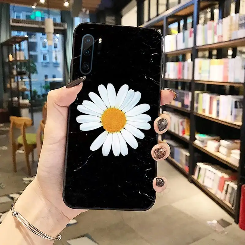 Black White Flower Daisy Phone Case Funda For Huawei P9 P10 P20 P30 Lite 2016 2017 2019 plus pro P smart
Black White Flower Daisy Phone Case Funda For Huawei P9 P10 P20 P30 Lite 2016 2017 2019 plus pro P smart