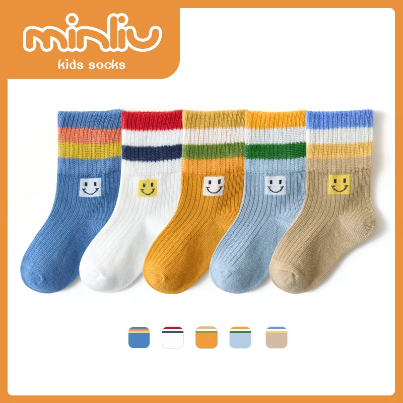 Children's socks autumn and winter cartoon smiley face baby socks three bars Luokou boys student socks cotton soft tube socks
Children's socks autumn and winter cartoon smiley face baby socks three bars Luokou boys student socks cotton soft tube socks