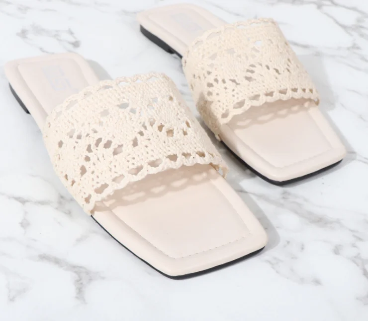 wholesale ladies outdoor flat slippers square toe square women's shoes strap sandals slipper for women
wholesale ladies outdoor flat slippers square toe square women's shoes strap sandals slipper for women
