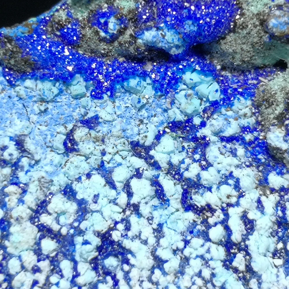 21g A7-3GY Natural Stone Gibbsite and Azurite Mineral Crystal Specimen Home Decoration From Yunnan Province China
21g A7-3GY Natural Stone Gibbsite and Azurite Mineral Crystal Specimen Home Decoration From Yunnan Province China