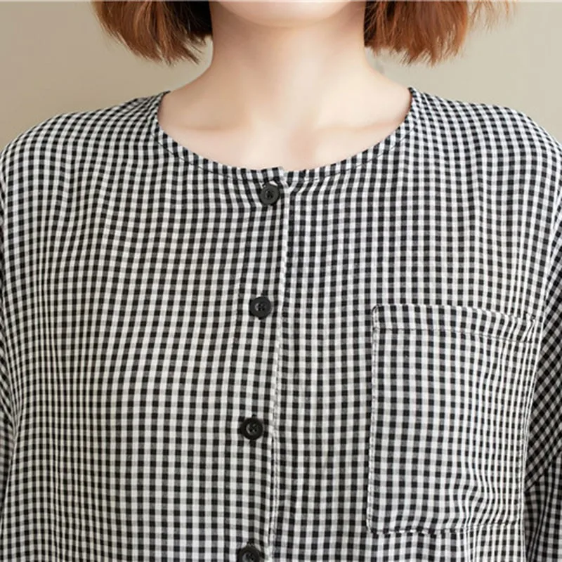 Women Cotton Linen Casual Shirts New Arrival 2021 Spring Korean Simple Style O-neck Vintage Plaid Loose Female Tops S2917
Women Cotton Linen Casual Shirts New Arrival 2021 Spring Korean Simple Style O-neck Vintage Plaid Loose Female Tops S2917
