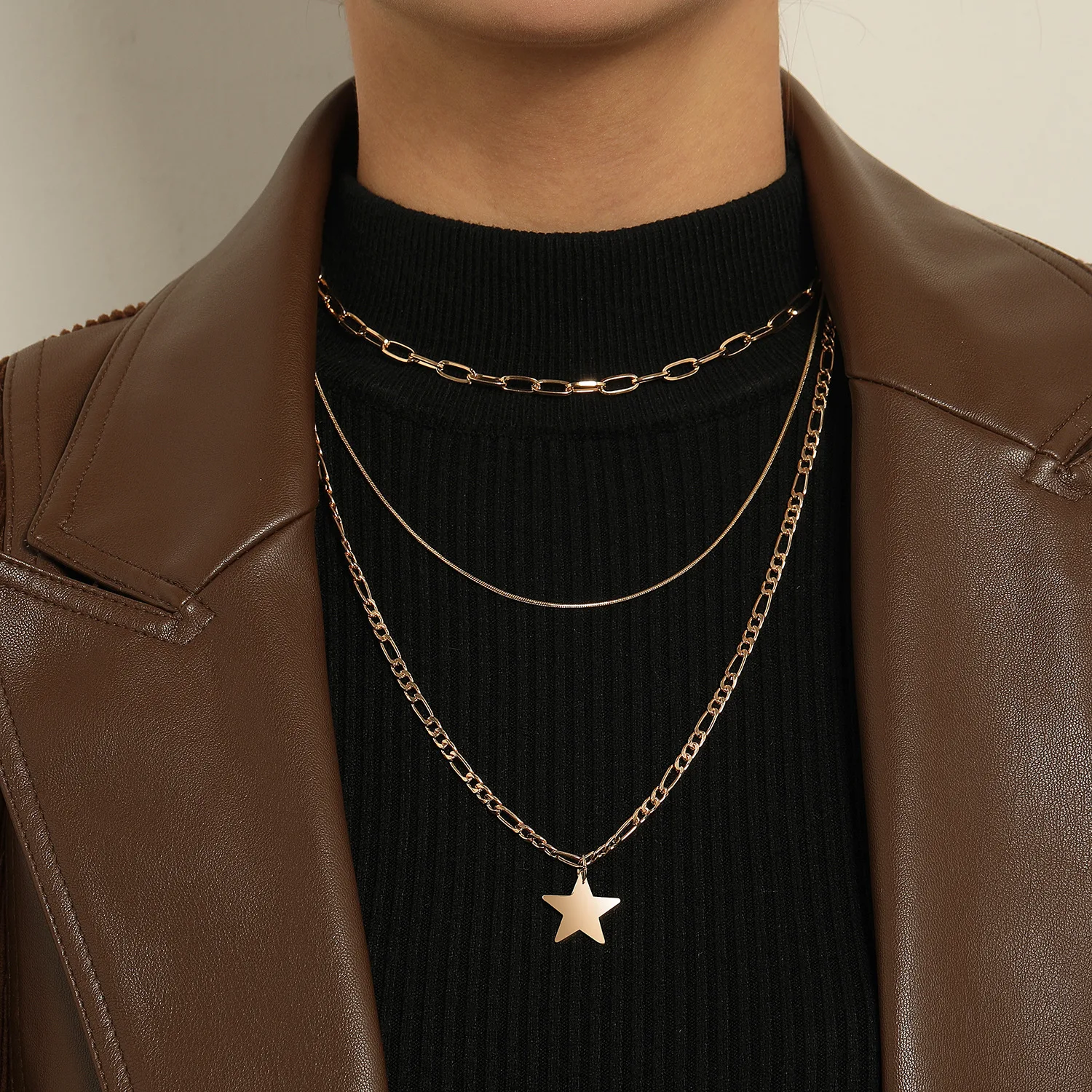 Star Pendant Necklace for Women Figaro Chains Short Necklaces Layered 2021 Fashion Jewelry Clavicle Chain Simple New
Star Pendant Necklace for Women Figaro Chains Short Necklaces Layered 2021 Fashion Jewelry Clavicle Chain Simple New