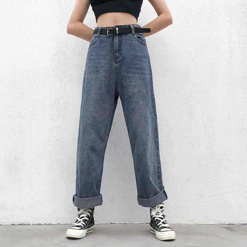 Vogue Pop Women's Loose Fit Denim Jeans, High Waist Pants With Pockets Solid Color Straight Hem Trousers For Female Summer Wear
Vogue Pop Women's Loose Fit Denim Jeans, High Waist Pants With Pockets Solid Color Straight Hem Trousers For Female Summer Wear