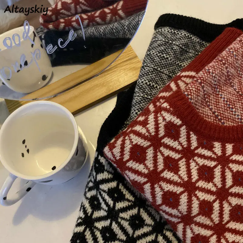 Cropped Sweaters Women Retro Chic Popular Ulzzang Fresh Fall Casual Harajuku Lady Streetwear Stylish Vintage Soft Femme Knitwear
Cropped Sweaters Women Retro Chic Popular Ulzzang Fresh Fall Casual Harajuku Lady Streetwear Stylish Vintage Soft Femme Knitwear