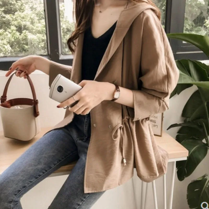 Women's Hooded Jackets Female Causal Loose Drawstring Trench Women Oversized Jacket Spring and Autumn Women's Trench Coat 2021
Women's Hooded Jackets Female Causal Loose Drawstring Trench Women Oversized Jacket Spring and Autumn Women's Trench Coat 2021