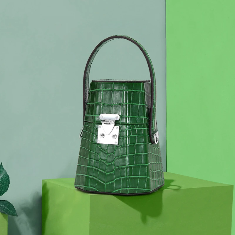 2021 New Fashion Single Shoulder Messenger Handbag Ladies Fashionable Purses and Handbags Genuine Leather Women Casual Totes Sac
2021 New Fashion Single Shoulder Messenger Handbag Ladies Fashionable Purses and Handbags Genuine Leather Women Casual Totes Sac