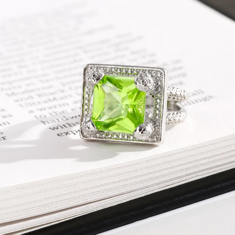 Fashion Geometry Green Crystal Mosaic Rings for Women Inlaid White Rectangular Fashion Jewelry Whole Sale
Fashion Geometry Green Crystal Mosaic Rings for Women Inlaid White Rectangular Fashion Jewelry Whole Sale