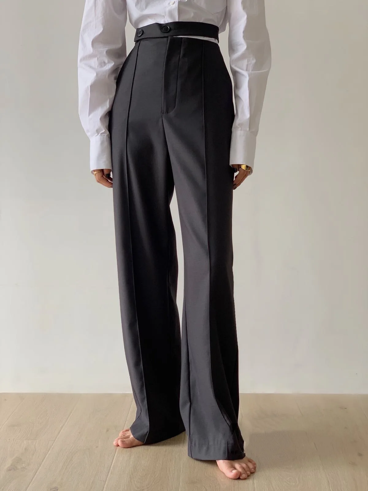 2020 Autumn and Winter New Commuter Temperament Simple Solid Color Versatile Temperament Trousers
2020 Autumn and Winter New Commuter Temperament Simple Solid Color Versatile Temperament Trousers