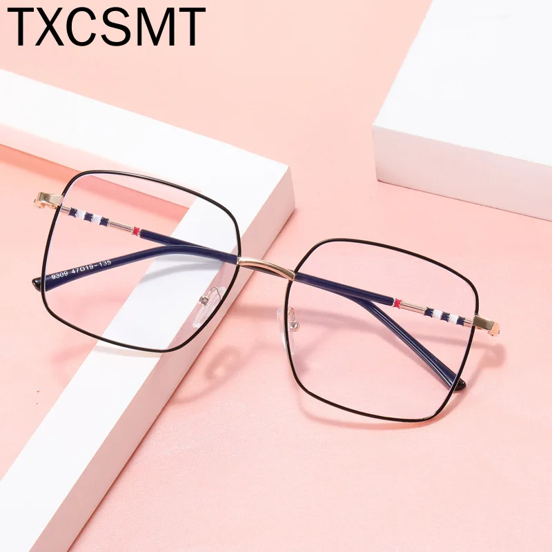Anti-Blue Light Fashion Metal Square Glasses Frame Oversized Optical Eyeglasses Frames
Anti-Blue Light Fashion Metal Square Glasses Frame Oversized Optical Eyeglasses Frames