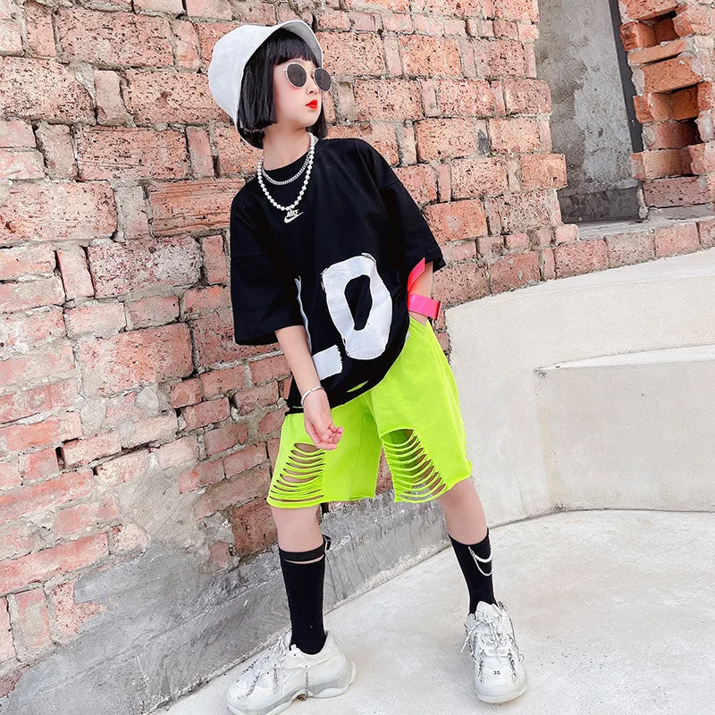 Child Girls Shinestones Tops Pants 2pcs Summer Clothes 2021 New Short Sleeve Kids Hip-hop Dance 2 Piece Set Cool Girl Set kids 
Child Girls Shinestones Tops Pants 2pcs Summer Clothes 2021 New Short Sleeve Kids Hip-hop Dance 2 Piece Set Cool Girl Set kids