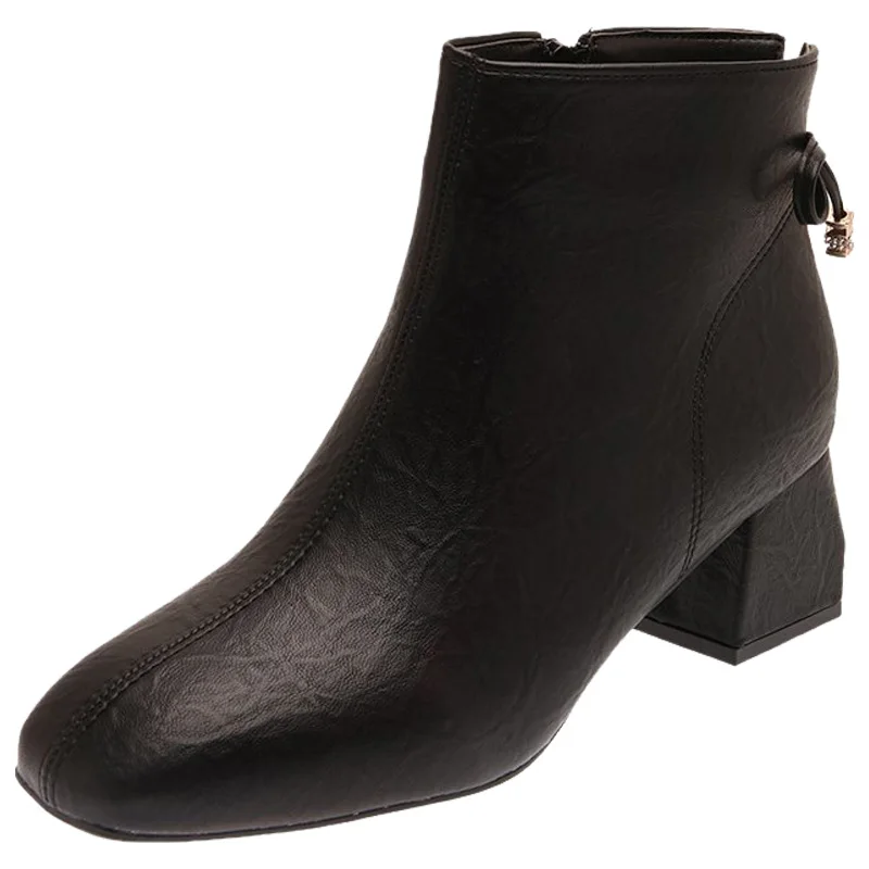 Women's short boots all-matching skinny boots autumn and winter new mid-chunky heel side zip round toe fashion ankle boots
Women's short boots all-matching skinny boots autumn and winter new mid-chunky heel side zip round toe fashion ankle boots