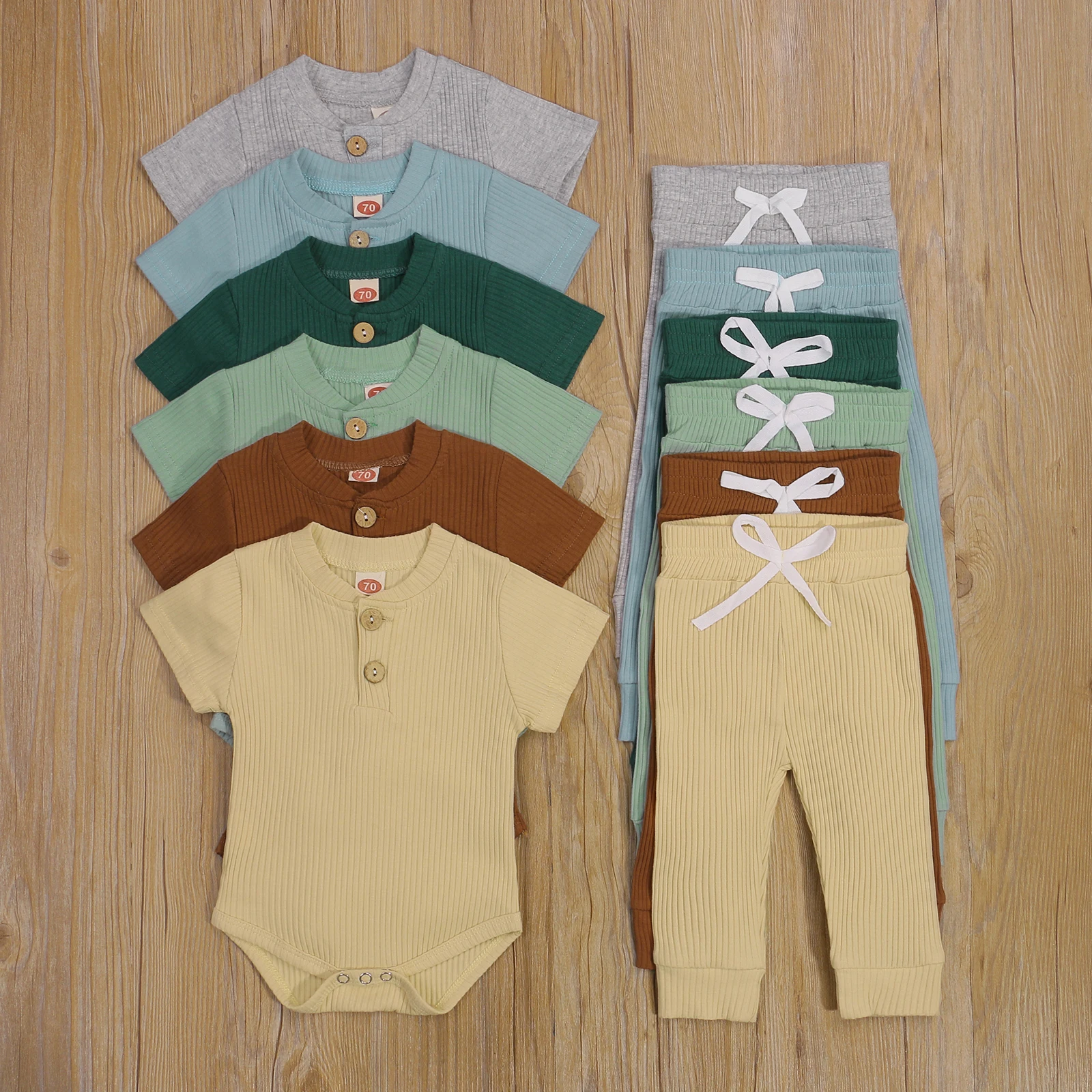 Комплект одежды TwoClothes для новорожденных мальчиков, модный однотонный комбинезон с коротким рукавом и эластичные длинные брюки
Комплект одежды TwoClothes для новорожденных мальчиков, модный однотонный комбинезон с коротким рукавом и эластичные длинные брюки