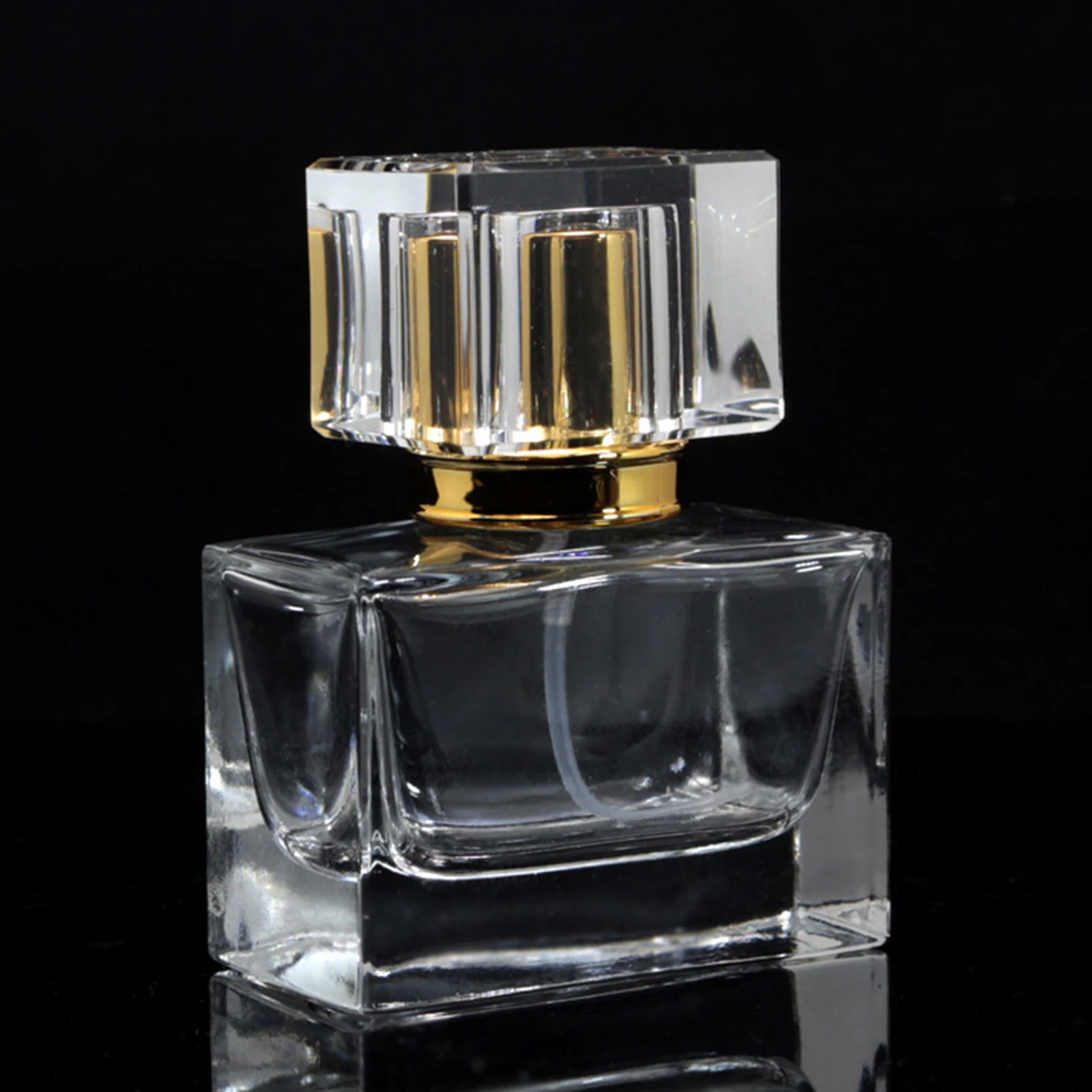 Пустой многоразовый стеклянный флакон для парфюма, 30 мл
Пустой многоразовый стеклянный флакон для парфюма, 30 мл