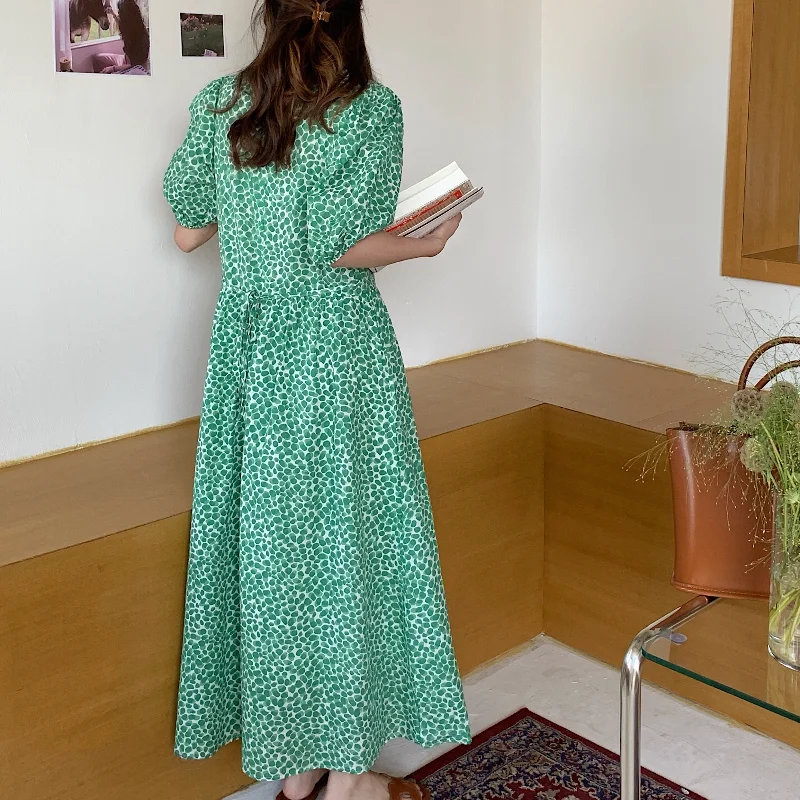 Kimotimo Sweet Print Long Dress Women 2021 Summer Ins O-neck Loose Folds High Waist Puff Sleeve Fashion Casual Ladies Dresses
Kimotimo Sweet Print Long Dress Women 2021 Summer Ins O-neck Loose Folds High Waist Puff Sleeve Fashion Casual Ladies Dresses