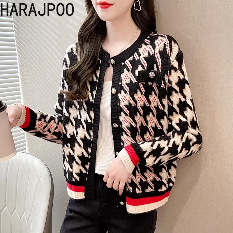 Harajpoo Cardigan Women 2021 Fall Winter New Long Sleeve Round Neck Print Knitwear Top Western Button Knitted Cropped Jacket
Harajpoo Cardigan Women 2021 Fall Winter New Long Sleeve Round Neck Print Knitwear Top Western Button Knitted Cropped Jacket