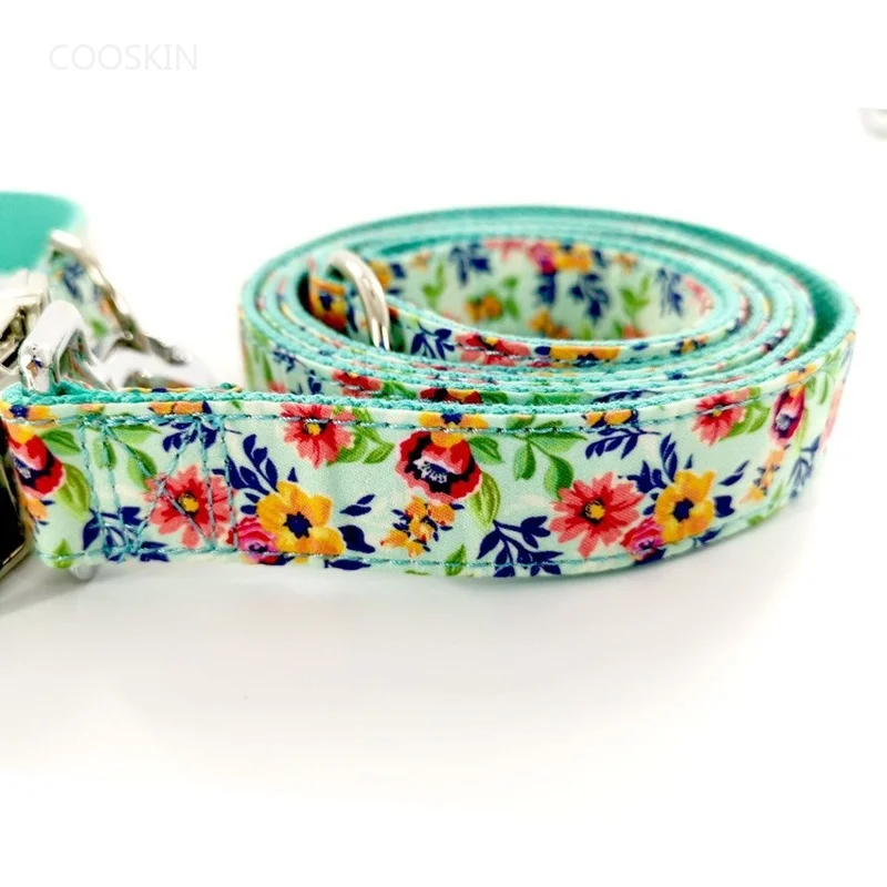 Exquisite Small, Medium and Large Dog Print Safety Traction Dog Walking Rope Traction Rope Collar Set Traction Rope
Exquisite Small, Medium and Large Dog Print Safety Traction Dog Walking Rope Traction Rope Collar Set Traction Rope