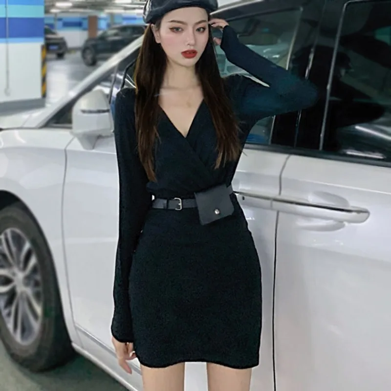 Autumn Korean Style Retro Sexy Thin Long-Sleeved Solid Color Base Tight Dress Ladies V-Neck Temperament High Waist Dress
Autumn Korean Style Retro Sexy Thin Long-Sleeved Solid Color Base Tight Dress Ladies V-Neck Temperament High Waist Dress