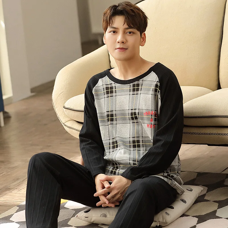 Loose Pijamas Autumn Winter Men's Cotton Pajamas Set Simple Solid Color Letter Sleepwear Casual Sleep&Lounge Pyjamas Plus Size
Loose Pijamas Autumn Winter Men's Cotton Pajamas Set Simple Solid Color Letter Sleepwear Casual Sleep&Lounge Pyjamas Plus Size