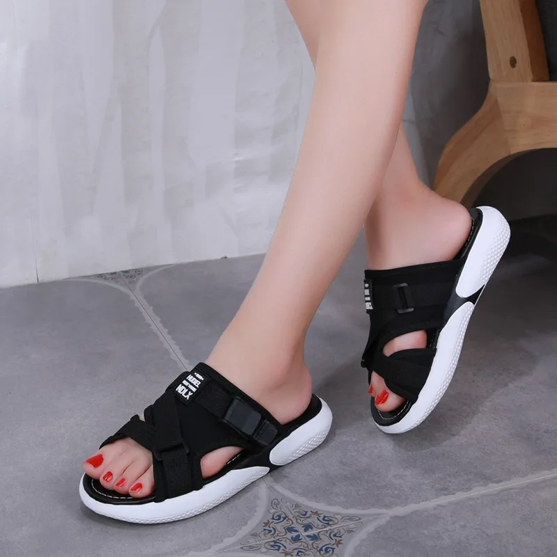2020 women's summer new fashion thick-soled sandals and slippers breathable mesh comfortable flat-bottomed Joker beach shoes
2020 women's summer new fashion thick-soled sandals and slippers breathable mesh comfortable flat-bottomed Joker beach shoes