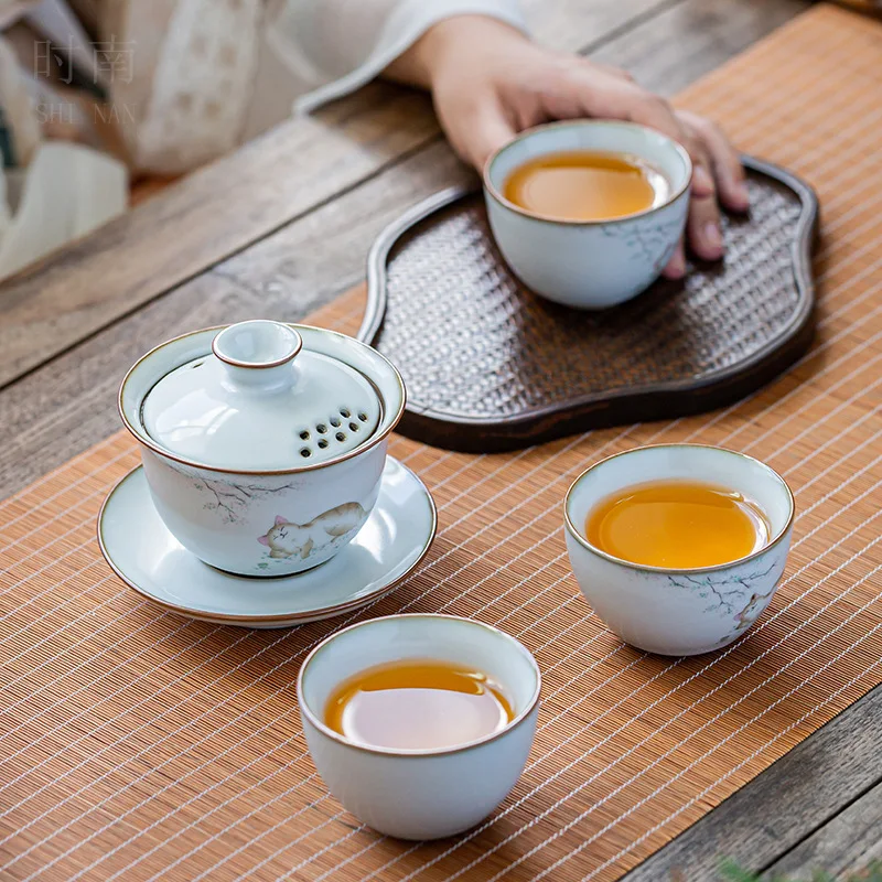 Chinese Tea Bowls Ceramic Gaiwan with Filters Cute Cat Porcelain Tureen 150ml Handmade Kung Fu Tea Brew Tea Cup
Chinese Tea Bowls Ceramic Gaiwan with Filters Cute Cat Porcelain Tureen 150ml Handmade Kung Fu Tea Brew Tea Cup