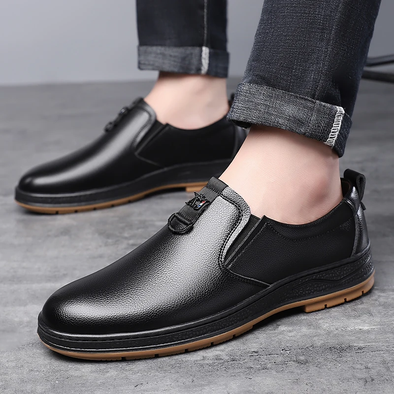 Designer Shoes Men Business Loafers Slip-On Formal Dress Shoes Casual Male Office Adult Driving Moccasin Soft Non-slip Loafers
Designer Shoes Men Business Loafers Slip-On Formal Dress Shoes Casual Male Office Adult Driving Moccasin Soft Non-slip Loafers