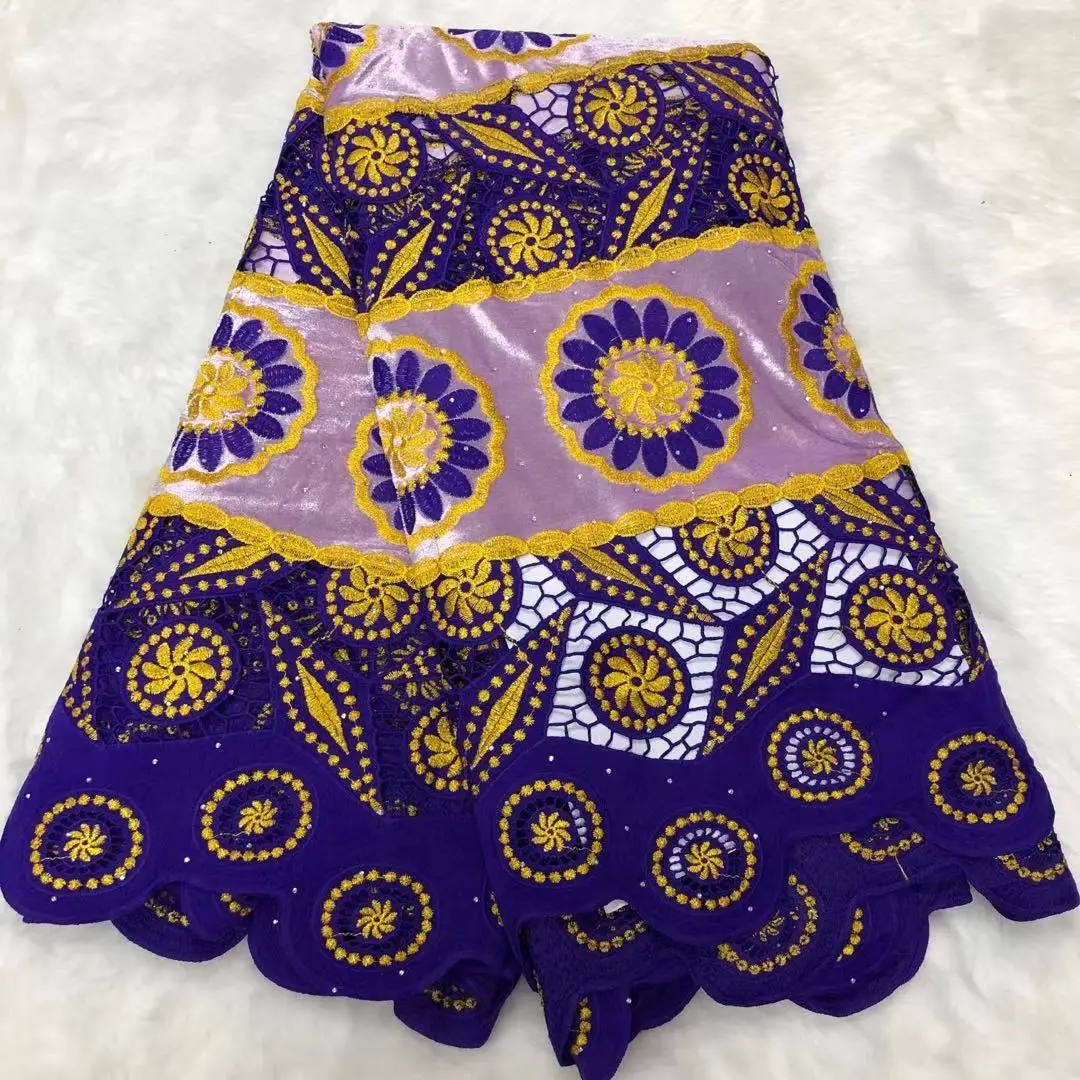 Африканский синий бархатный кружевной тканевый материал с бусинами Нигерия женское свадебное шитье 5 ярдов бархатная вышивка кружевная тк... 
Африканский синий бархатный кружевной тканевый материал с бусинами Нигерия женское свадебное шитье 5 ярдов бархатная вышивка кружевная тк...