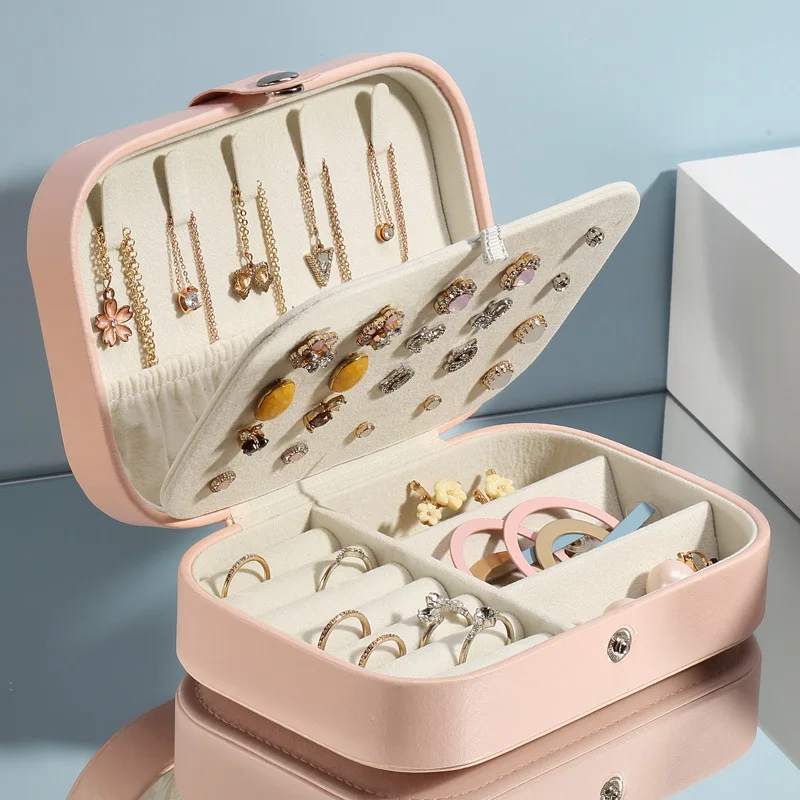 Large Capacity Simple Ear Ornament Ear Pendant Finishing Box Household Ornament Jewelry Box
Large Capacity Simple Ear Ornament Ear Pendant Finishing Box Household Ornament Jewelry Box
