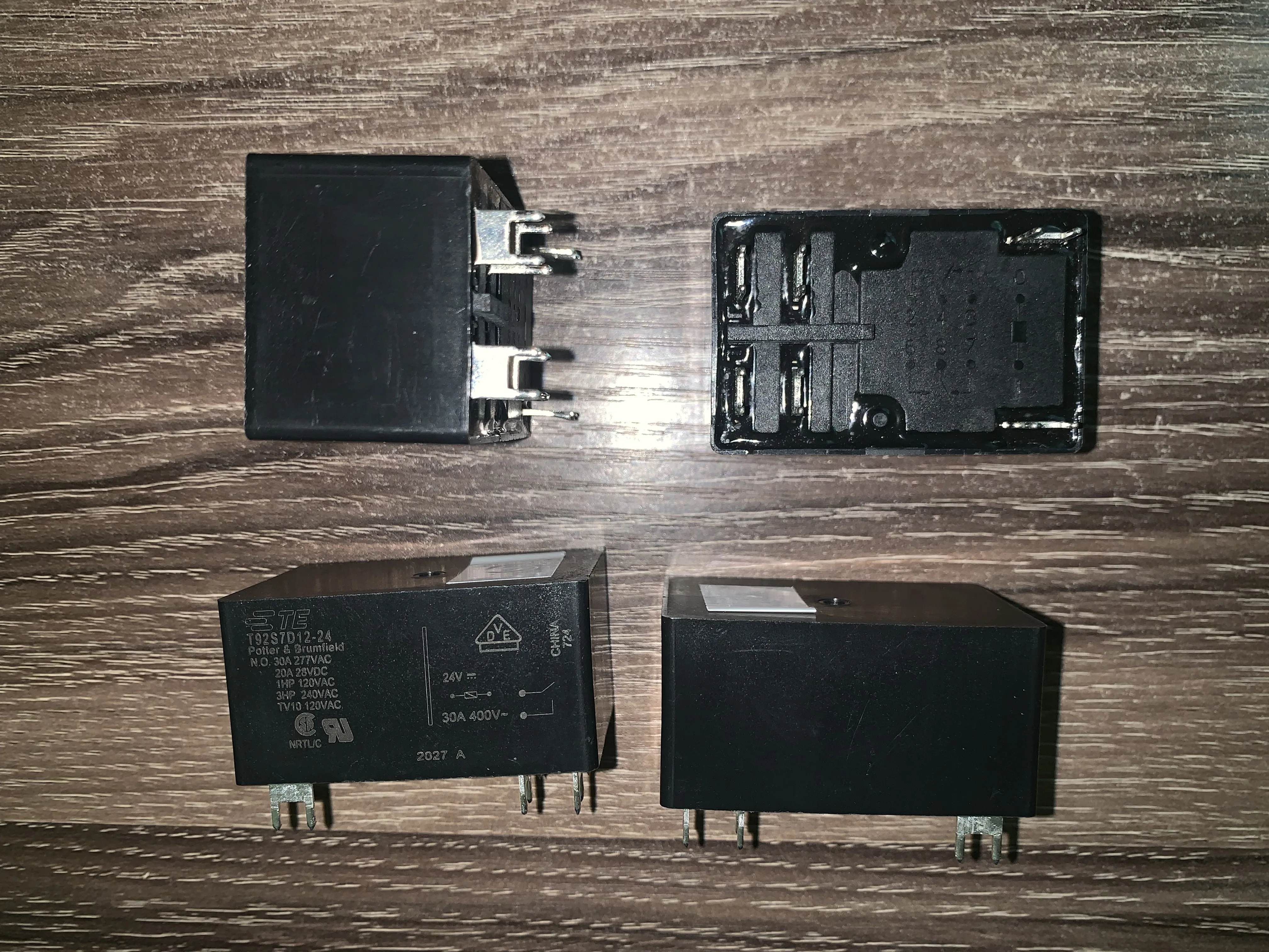 Реле T92S7D12-24 30A DC24V