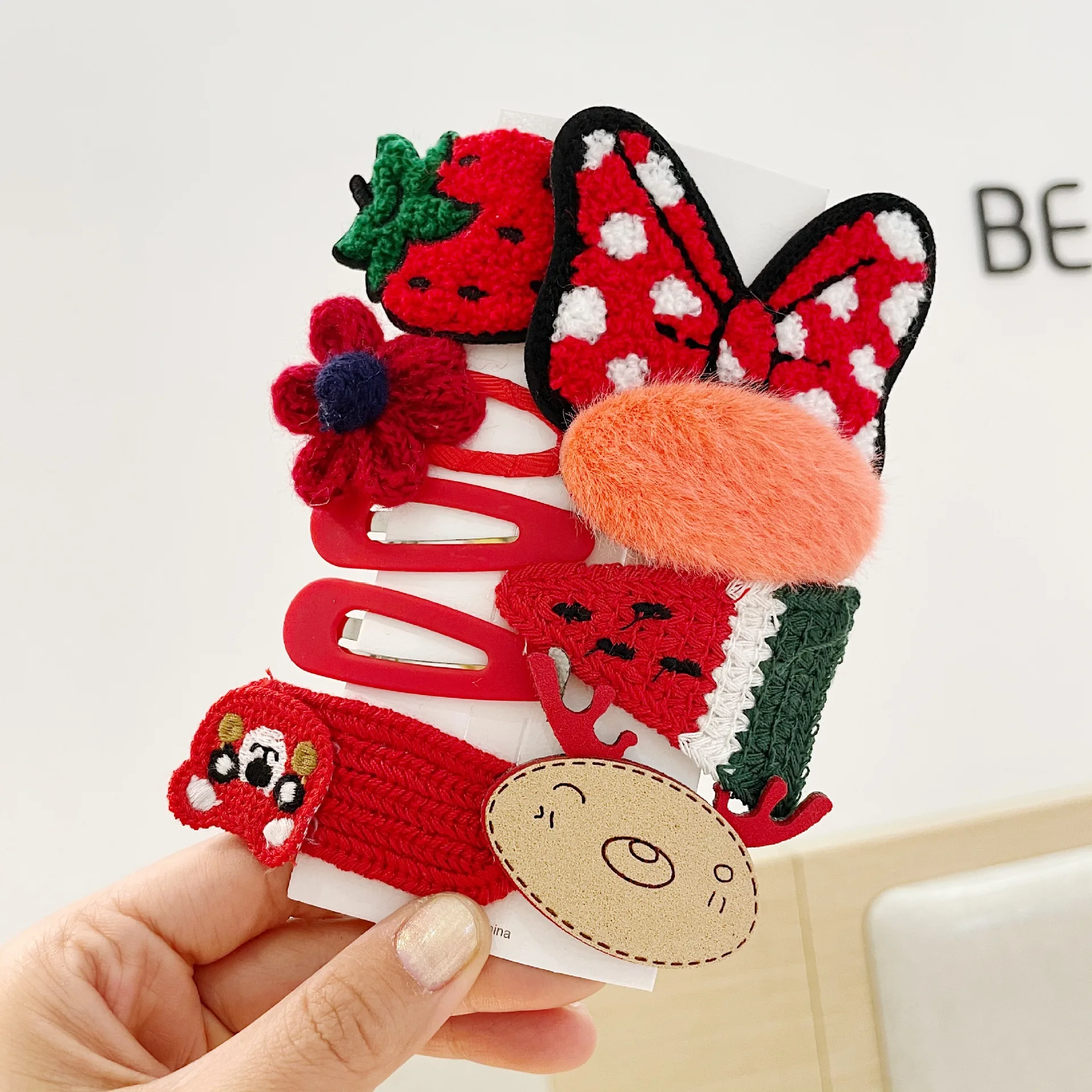 8/9 Pcs Set Sweet Candy Color Knitted Hair Clips 3D Floral Fruits BB HairPin Plush Cartoon Headwear Girls Hair Accessories
8/9 Pcs Set Sweet Candy Color Knitted Hair Clips 3D Floral Fruits BB HairPin Plush Cartoon Headwear Girls Hair Accessories