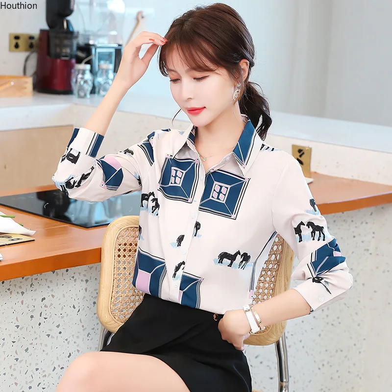 Autumn New Women's Blouses Polo Shirt Long Sleeve Top Stitching Blouse Printing Comfortable Satin Casual Fashion Loose
Autumn New Women's Blouses Polo Shirt Long Sleeve Top Stitching Blouse Printing Comfortable Satin Casual Fashion Loose