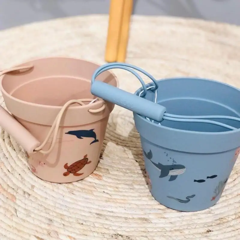 6Pcs Children Beach Toys Kit Baby Summer Digging Sand Tool Beach Bucket Toys Rubber Dune Sand Mold Tools Sets Kids Outdoor Toy 
6Pcs Children Beach Toys Kit Baby Summer Digging Sand Tool Beach Bucket Toys Rubber Dune Sand Mold Tools Sets Kids Outdoor Toy