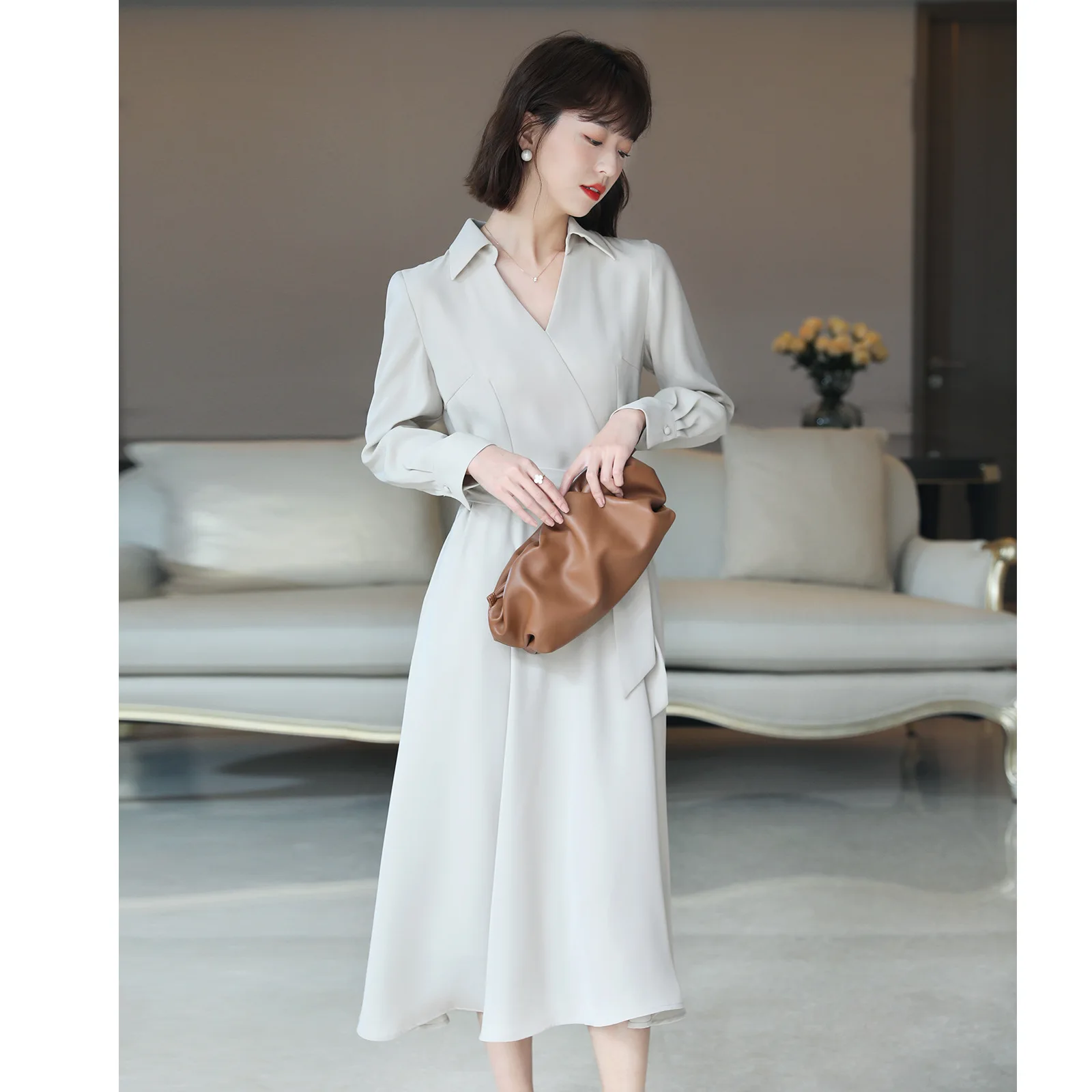 Design sense dress women's 2021 spring dress new Korean slim simple medium long solid color bottomed skirt
Design sense dress women's 2021 spring dress new Korean slim simple medium long solid color bottomed skirt