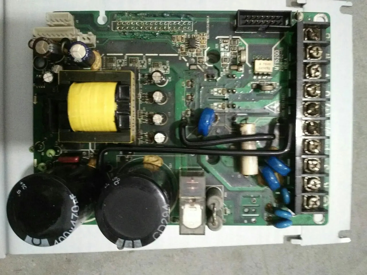 Huichuan MD280 MD300 MD320 inverter drive board 380V 0.75KW with module without card
Huichuan MD280 MD300 MD320 inverter drive board 380V 0.75KW with module without card