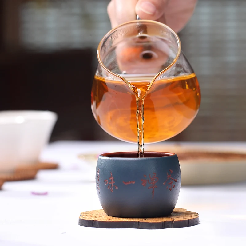 Yixing handmade purple sand tea cup Japanese kungfu tea cup single master cup Pu'er tea cup tea bowl tea cup 
Yixing handmade purple sand tea cup Japanese kungfu tea cup single master cup Pu'er tea cup tea bowl tea cup