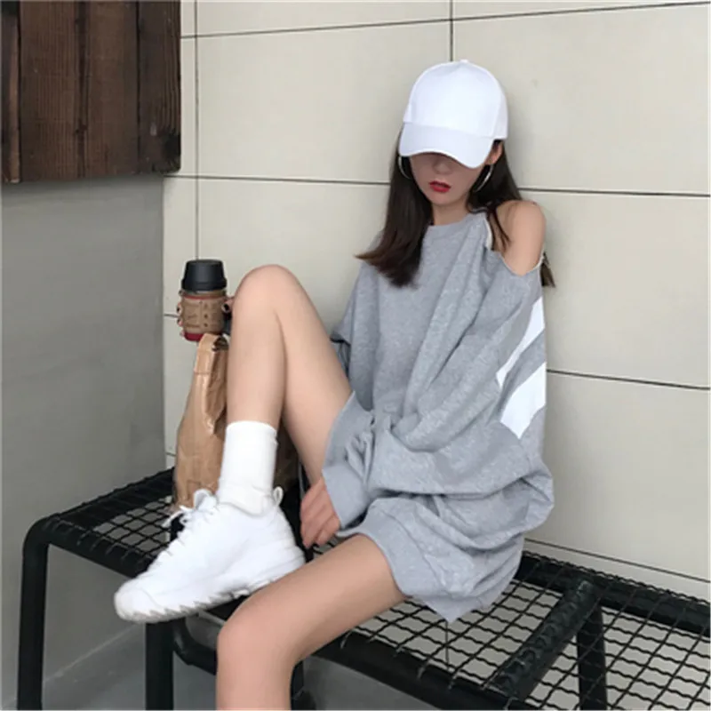 2021 Spring New Women's Sweatshirt Loose Casual Pullover Round Neck Oversize Itself Hole Off Shoulder Contrast Color Women's top
2021 Spring New Women's Sweatshirt Loose Casual Pullover Round Neck Oversize Itself Hole Off Shoulder Contrast Color Women's top