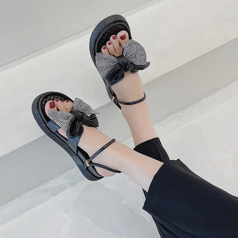 Ladies flip flops 2021 new fashion casual versatile comfortable open-toed sandals square toe color matching platform shoes
Ladies flip flops 2021 new fashion casual versatile comfortable open-toed sandals square toe color matching platform shoes