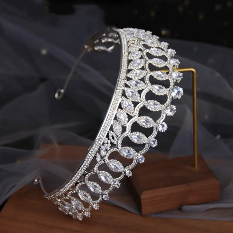 Тиары Ymor свадебные с фианитами, диадемы класса ААА, свадебные головные уборы, аксессуары для волос с кристаллами, тибетская повязка S116
Тиары Ymor свадебные с фианитами, диадемы класса ААА, свадебные головные уборы, аксессуары для волос с кристаллами, тибетская повязка S116