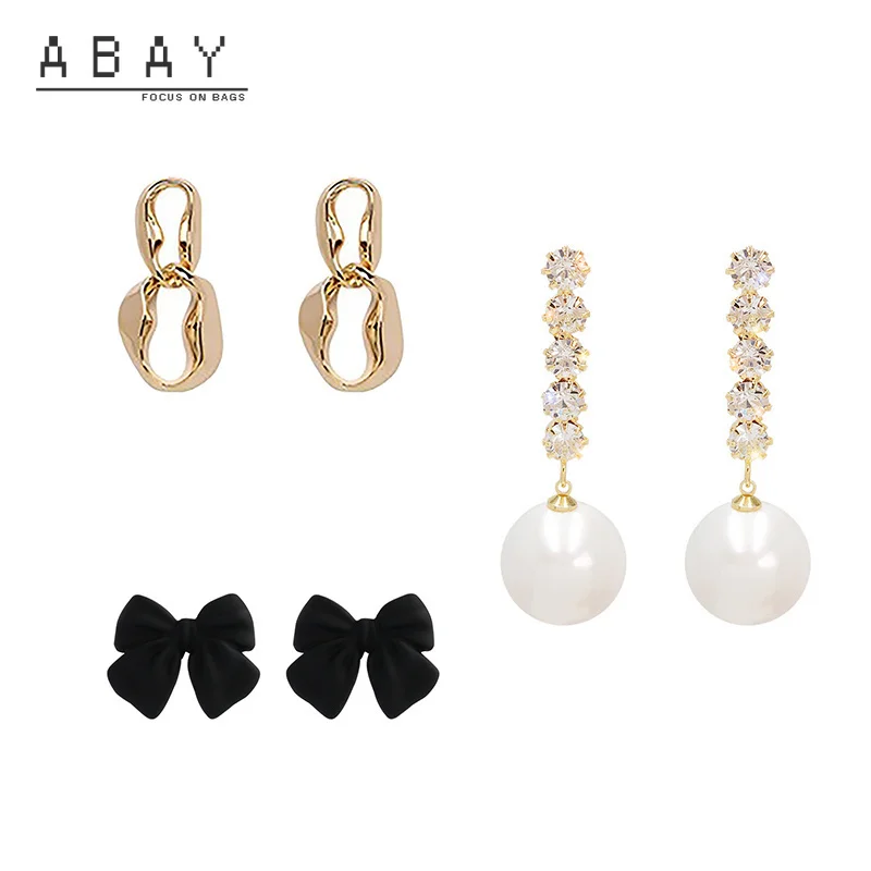 S925 Silver Needle Bow Tie Zircon Earrings Women New Fashion Inlaid with Rhinestone Pearls Elegant Retro High Sense Ear Pendant
S925 Silver Needle Bow Tie Zircon Earrings Women New Fashion Inlaid with Rhinestone Pearls Elegant Retro High Sense Ear Pendant