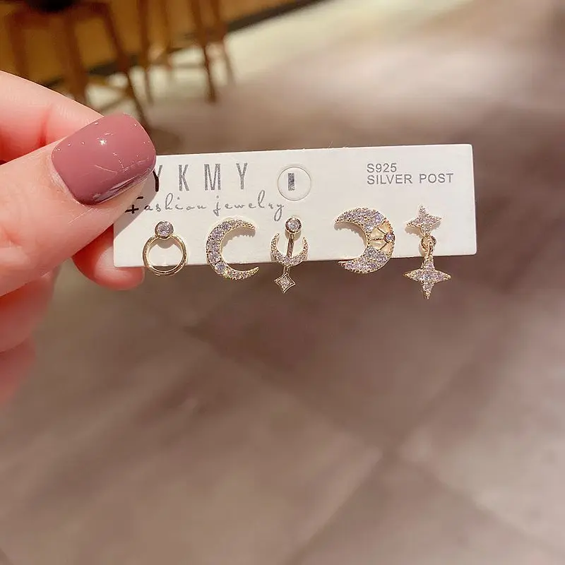 SIPENGJEL Trendy Sterling Silver 925 Needle Moon Stud Earrings Sets For Women Circle Star Piercing Earrings Jewelry 2021
SIPENGJEL Trendy Sterling Silver 925 Needle Moon Stud Earrings Sets For Women Circle Star Piercing Earrings Jewelry 2021