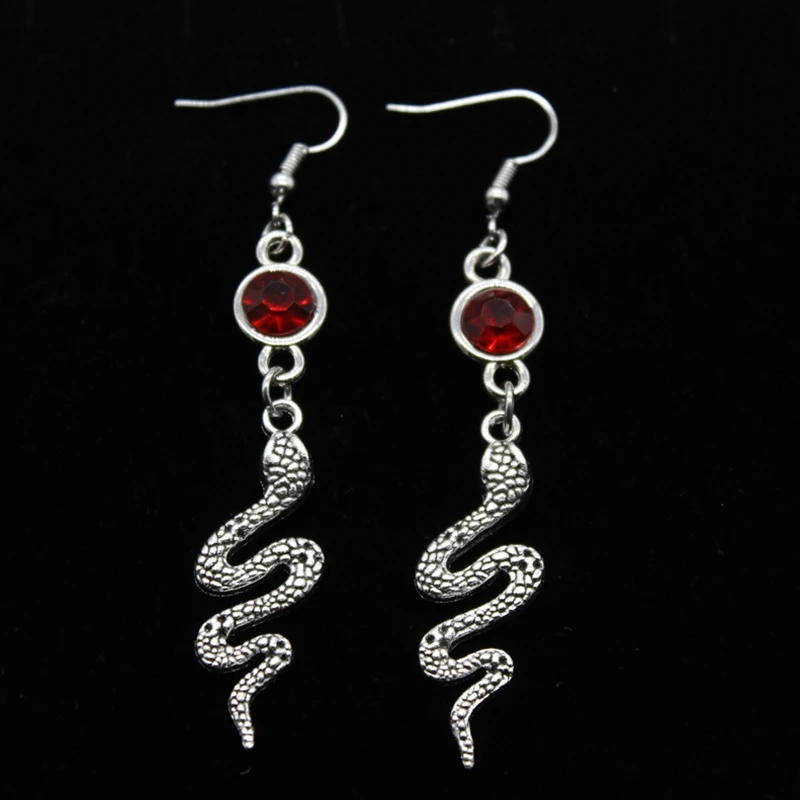 2021 New Exquisite Little Snake Pendant Punk Earrings Fashion Snake Earrings, Feminine Charm Birthstone Earrings
2021 New Exquisite Little Snake Pendant Punk Earrings Fashion Snake Earrings, Feminine Charm Birthstone Earrings