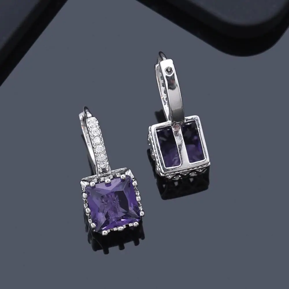 Euramerican style Mosaic zircon color ear clip earrings with pure copper plating quality is not easy to rub off not easy allergy
Euramerican style Mosaic zircon color ear clip earrings with pure copper plating quality is not easy to rub off not easy allergy