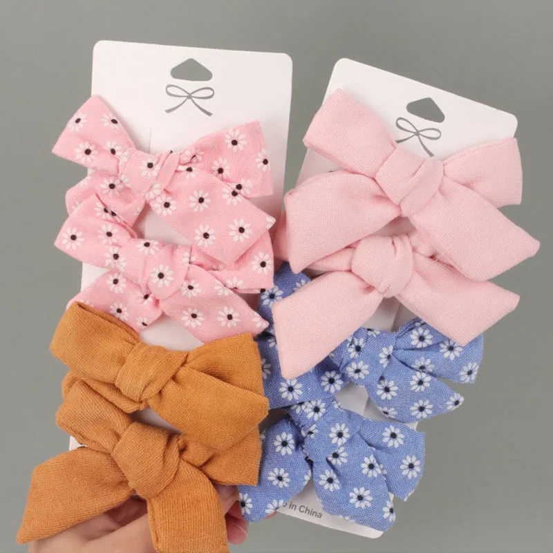 4 шт./компл. леопардовые детские заколки для волос с цветочным бантом детские заколки для волос золотые бархатные Детские Заколки головные у... 
4 шт./компл. леопардовые детские заколки для волос с цветочным бантом детские заколки для волос золотые бархатные Детские Заколки головные у...