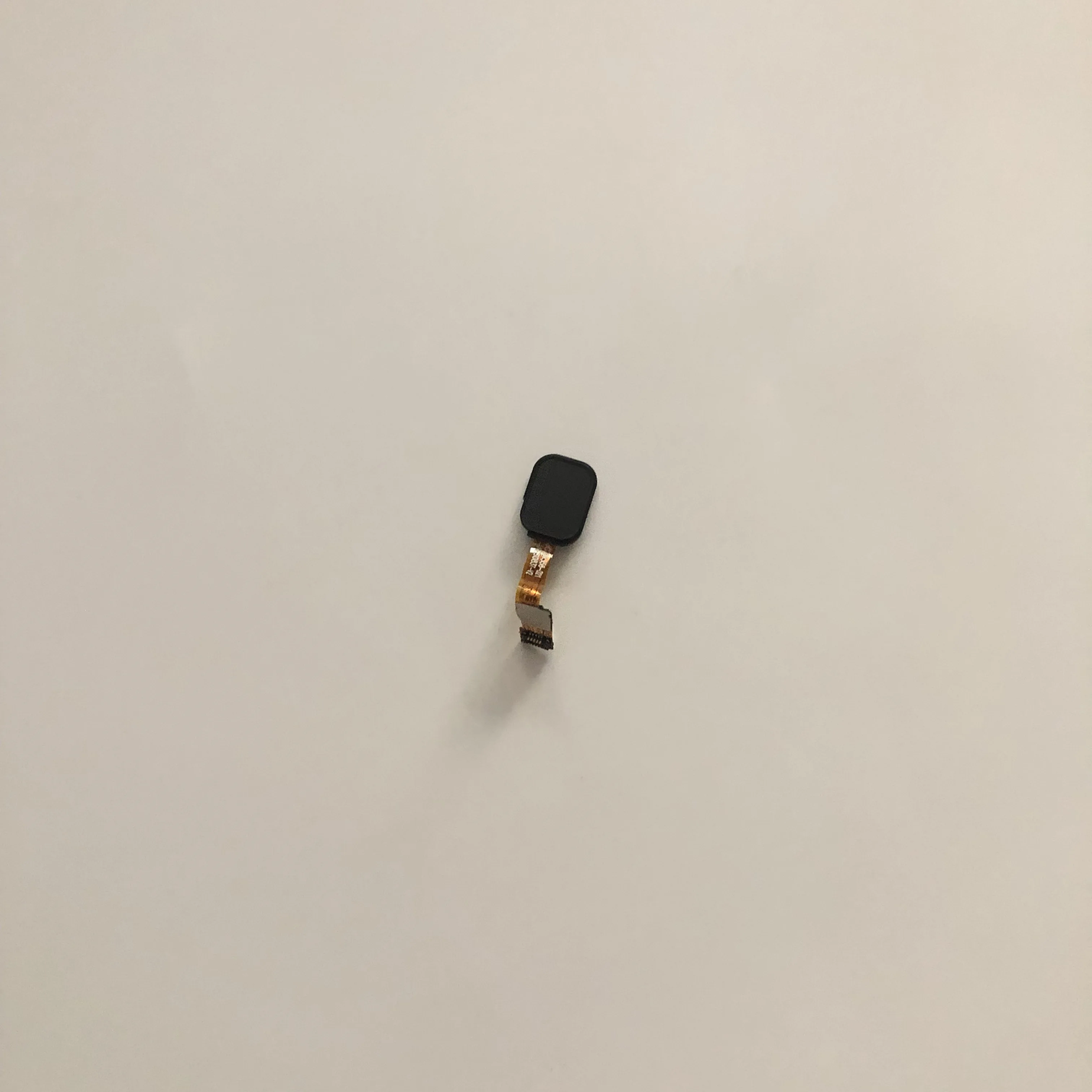 KOOLNEE K1 Главная основная кнопка с гибким кабелем FPC для KOOLNEE K1 MTK6750T 6,01 дюймов 18:9 FHD 2160*1080 смартфон 
KOOLNEE K1 Главная основная кнопка с гибким кабелем FPC для KOOLNEE K1 MTK6750T 6,01 дюймов 18:9 FHD 2160*1080 смартфон