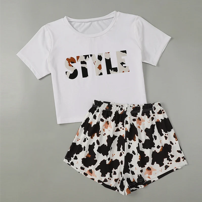 2021 Fashion Casual Leopard STYLE Letter Printed Short Sleeve Women Tshirt Shorts Two Pieces Women Pajama Sets Dropshipping 
2021 Fashion Casual Leopard STYLE Letter Printed Short Sleeve Women Tshirt Shorts Two Pieces Women Pajama Sets Dropshipping