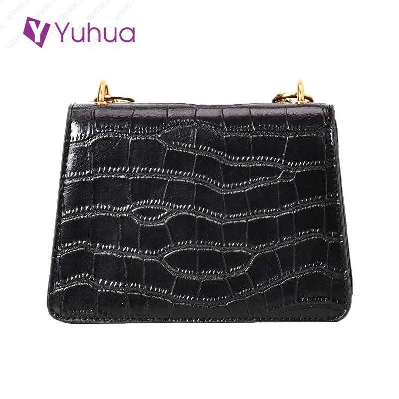 Yuhua, 2020 new fashion women handbags, vintage korean version woman bag, trend alligator shoulder bag, casual messenger bags.
Yuhua, 2020 new fashion women handbags, vintage korean version woman bag, trend alligator shoulder bag, casual messenger bags.