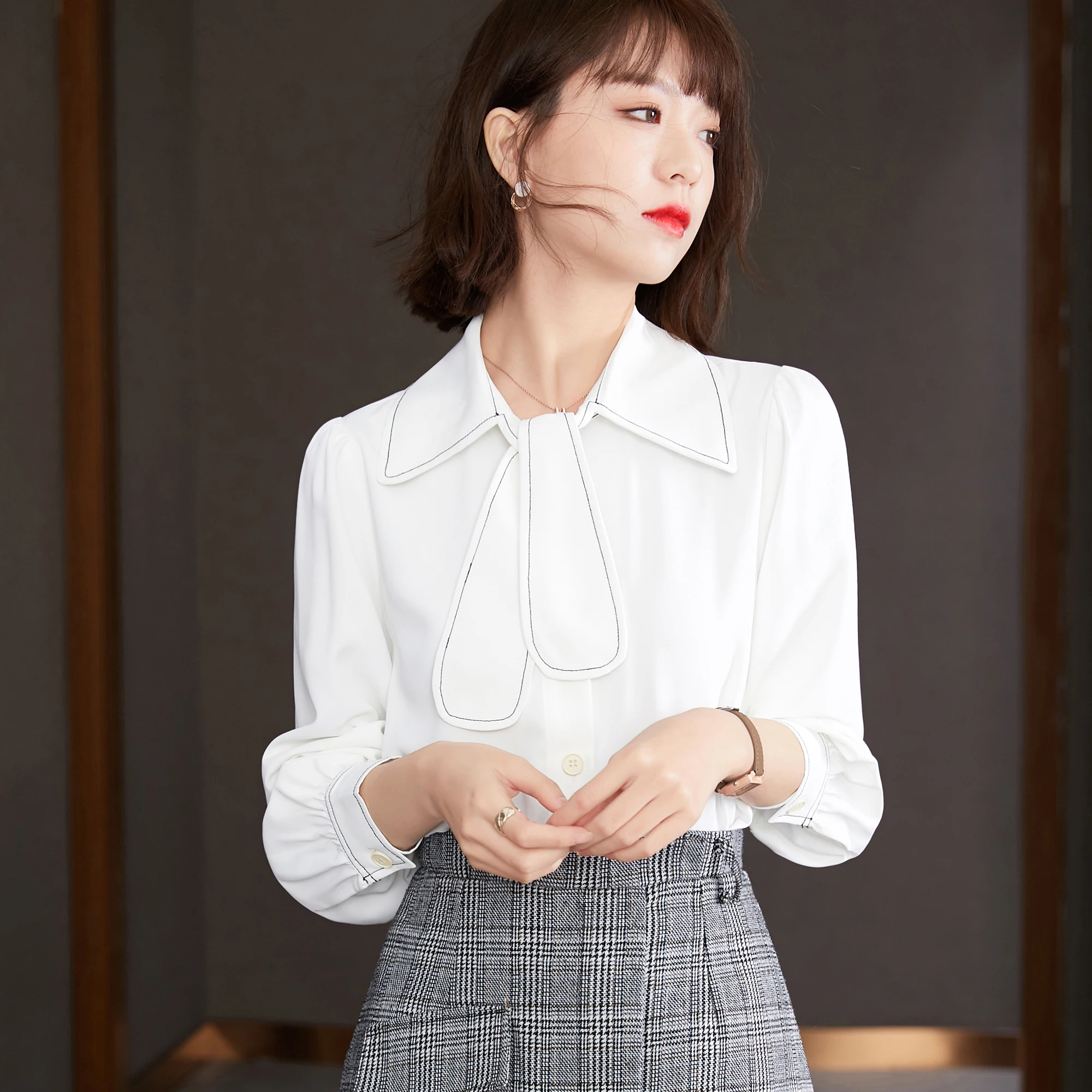Chiffon Women's Blouse Polo Girl's Shirt Casual Solid Lady Blusas Spring Autumn Long Sleeve Top Fashion Clothing Houthion
Chiffon Women's Blouse Polo Girl's Shirt Casual Solid Lady Blusas Spring Autumn Long Sleeve Top Fashion Clothing Houthion