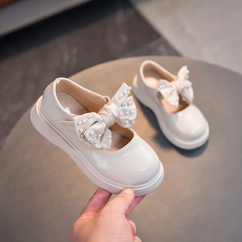 Girl Cute Princess Bow Flats Children Fashion Shiny Leather Shoes Kids Black Leather Shoes Teen Casual Shoes 4 5 6 7 8 9 10 11 Y
Girl Cute Princess Bow Flats Children Fashion Shiny Leather Shoes Kids Black Leather Shoes Teen Casual Shoes 4 5 6 7 8 9 10 11 Y