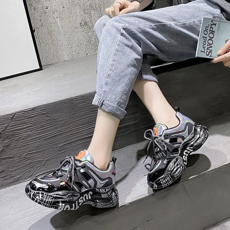 Dropshipping Patent Leather Platform Sneakers Women Street Woman Winter Chunky Sneakers Graffiti Thick Sole Vulcanize Shoes
Dropshipping Patent Leather Platform Sneakers Women Street Woman Winter Chunky Sneakers Graffiti Thick Sole Vulcanize Shoes
